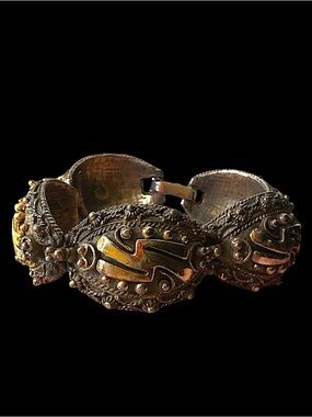 Vintage Signed Botticelli Gold Tone Linked Bracelet 6.5”